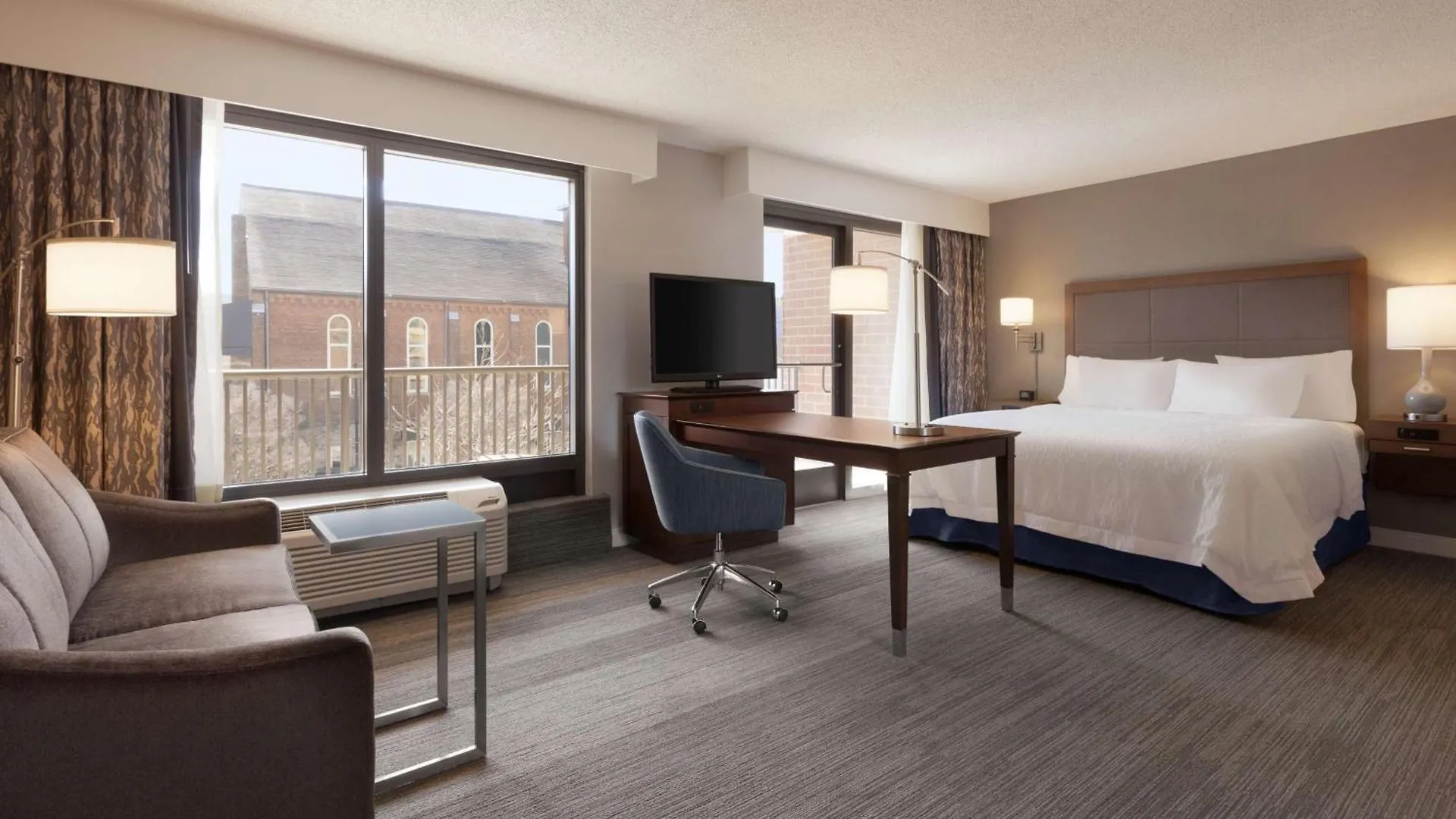 Hampton Inn & Suites Nashville-Downtown Hotel Nashville