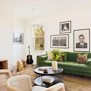 Holiday home Hart 9 By Avantstay Gorgeous Town House W Modern Amenities In, Nashville