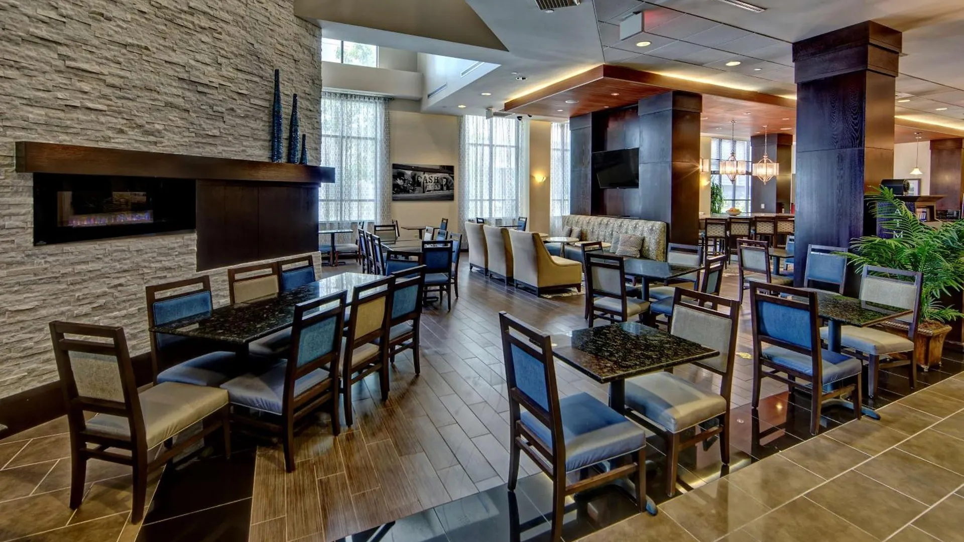 *** Hotel Hampton Inn & Suites Nashville-Downtown Estados Unidos da América
